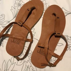 Sseko Classic T Strap Leather Sandal